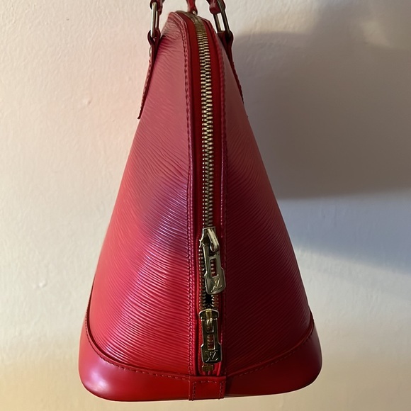 Louis Vuitton carmine Epi Alma Gm bag - Picture 5 of 11